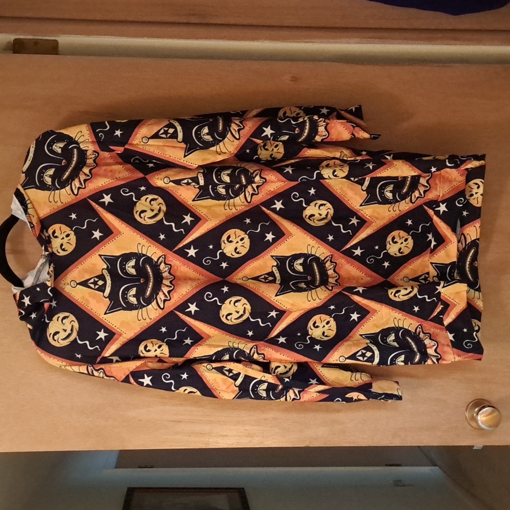 Halloween cat hooded top L, ptp 23"